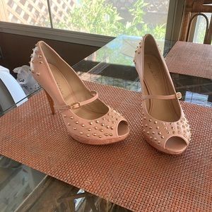Pour La Victoire pink studded heels